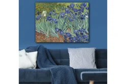Lerretsbilde 70x100 cm - Fargerik samling av irisblomster i forskjellige blånyanser